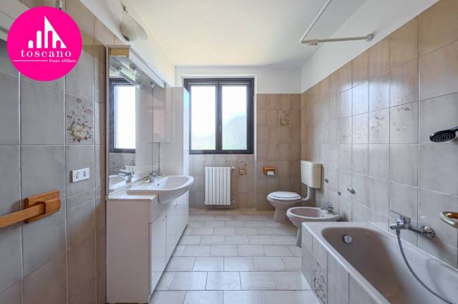 Appartamento in vendita a Marchirolo