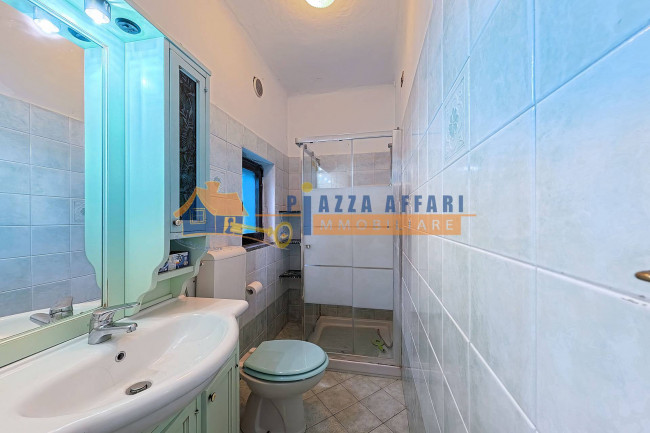 Villa in vendita a Oggiona con Santo Stefano