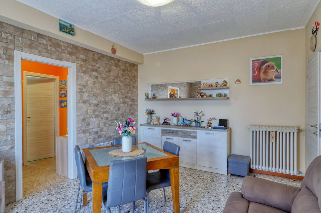 Appartamento in vendita a Solbiate Arno