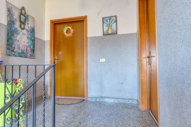 Appartamento in vendita a Marchirolo