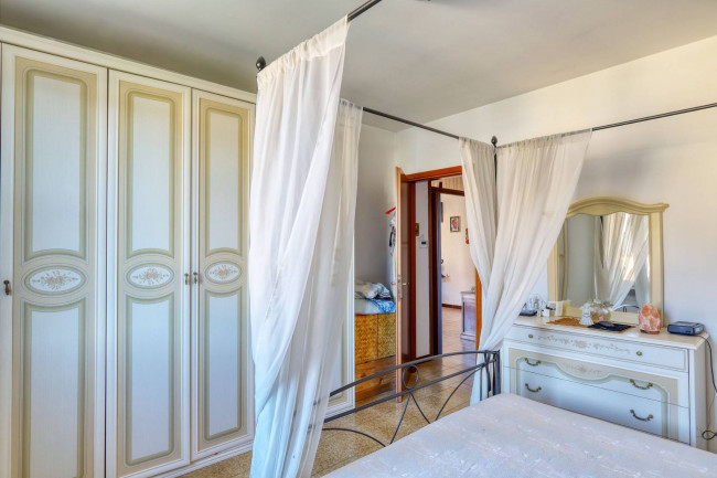 Appartamento in vendita a Marchirolo