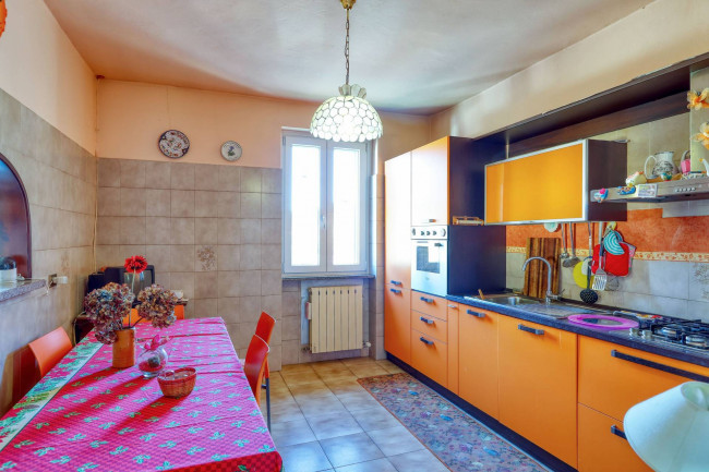 Appartamento in vendita a Marchirolo