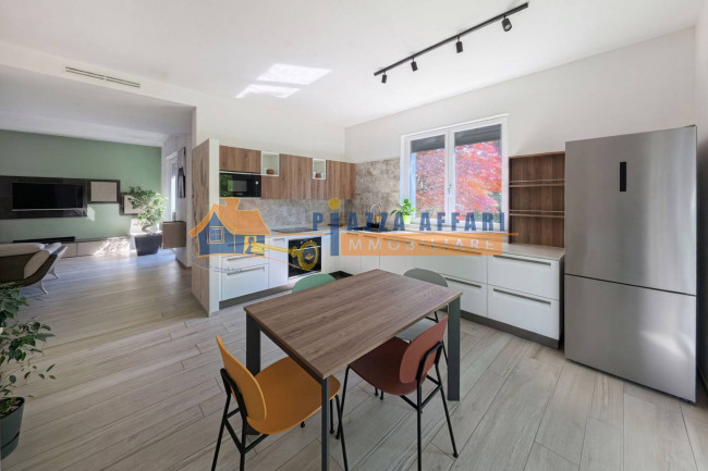 Villa in vendita a Solbiate Arno