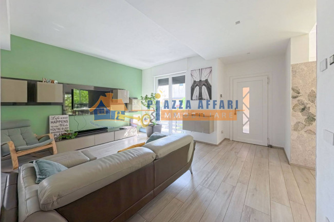 Villa in vendita a Solbiate Arno