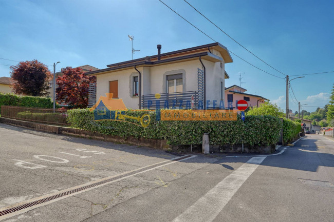 Villa in vendita a Solbiate Arno