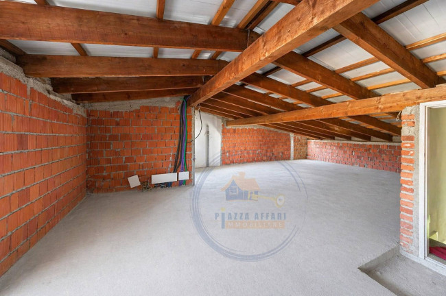 Villa in vendita a Solbiate Arno