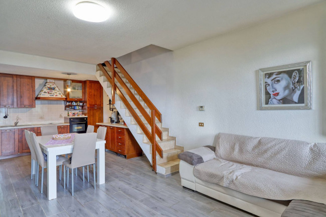 Appartamento in vendita a Lavena Ponte Tresa