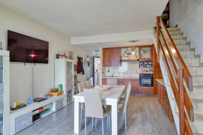 Appartamento in vendita a Lavena Ponte Tresa