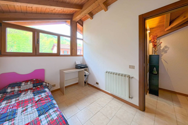 Appartamento in vendita a Lavena Ponte Tresa