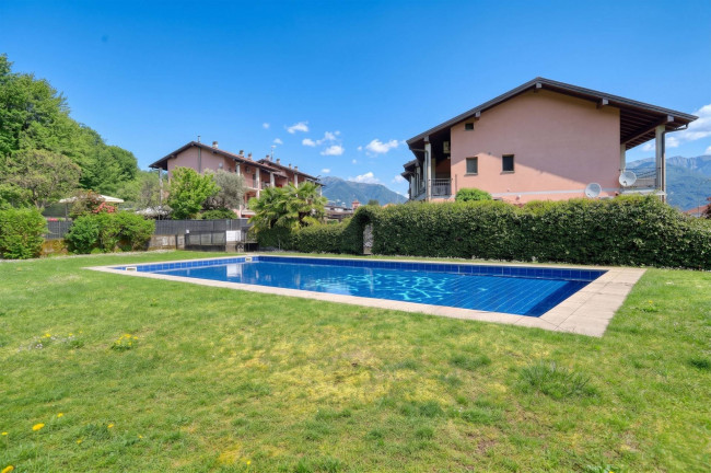 Appartamento in vendita a Lavena Ponte Tresa