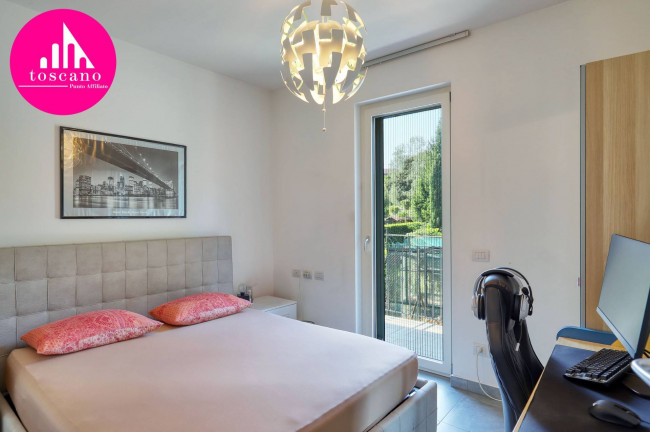 Villa Bifamigliare in vendita a Brusimpiano