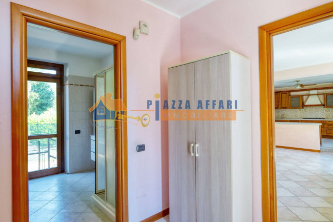 Porzione di Casa Terra / Cielo in vendita a Carnago