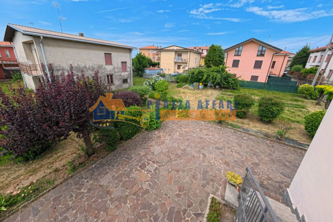 Casa singola in vendita a Carnago