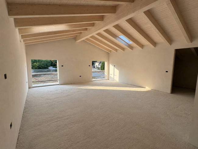 Villa in vendita a Mornago