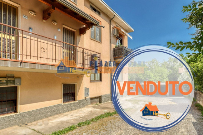 Appartamento in vendita a Oggiona con Santo Stefano