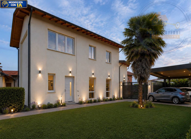 Porzione di Casa Terra / Cielo in vendita a Carnago