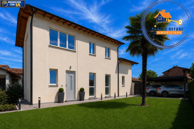 Porzione di Casa Terra / Cielo in vendita a Carnago