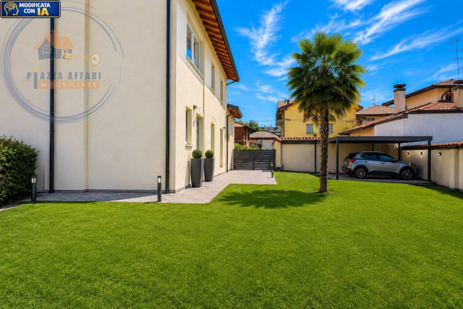 Porzione di Casa Terra / Cielo in vendita a Carnago