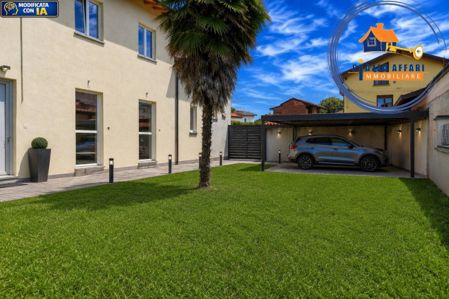 Porzione di Casa Terra / Cielo in vendita a Carnago
