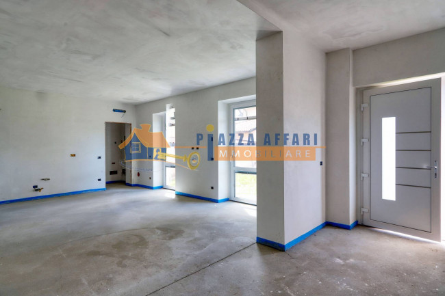 Porzione di Casa Terra / Cielo in vendita a Carnago