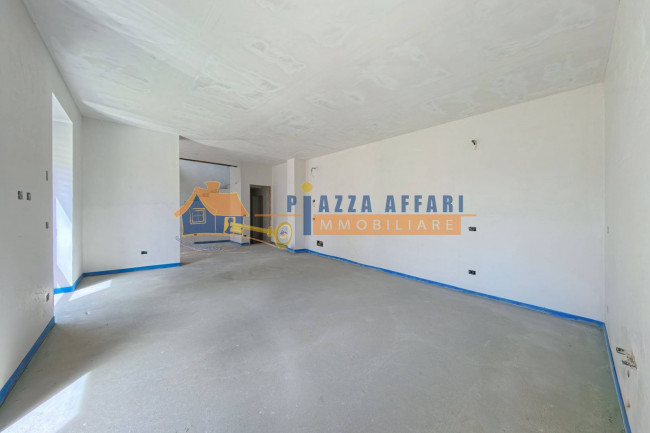 Porzione di Casa Terra / Cielo in vendita a Carnago