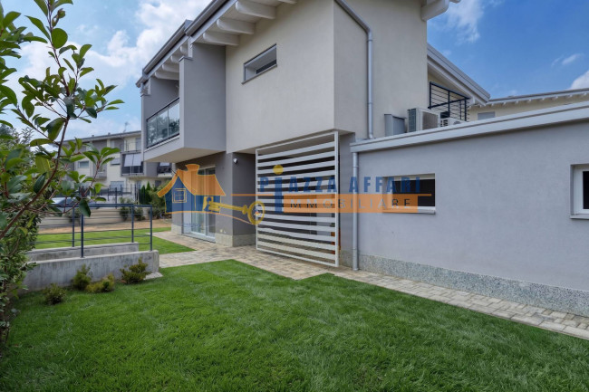 Villa in vendita a Solbiate Arno