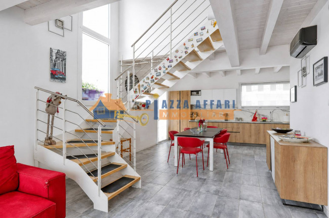 Villa in vendita a Solbiate Arno