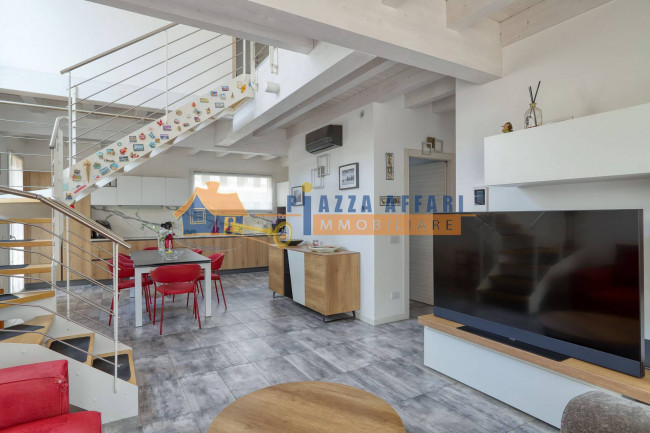 Villa in vendita a Solbiate Arno