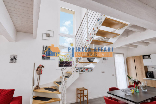 Villa in vendita a Solbiate Arno