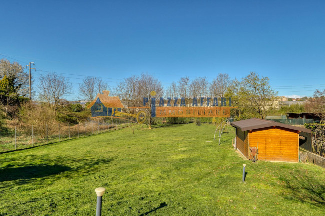 Villa in vendita a Cavaria con Premezzo