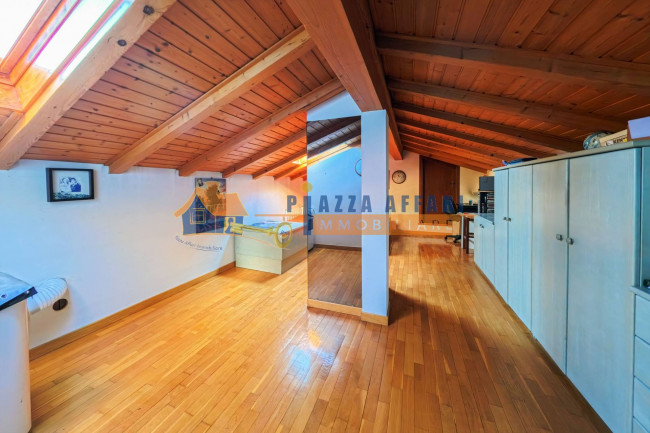 Villa in vendita a Cavaria con Premezzo