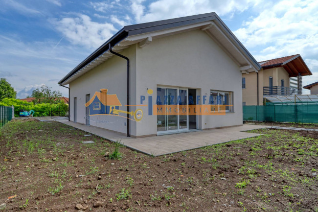 Villa in vendita a Vergiate
