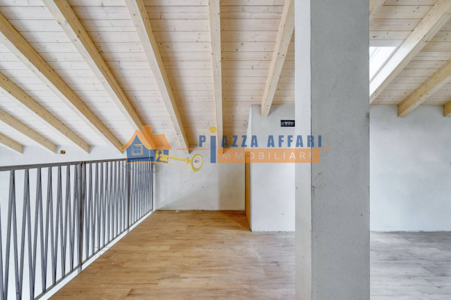 Villa in vendita a Daverio