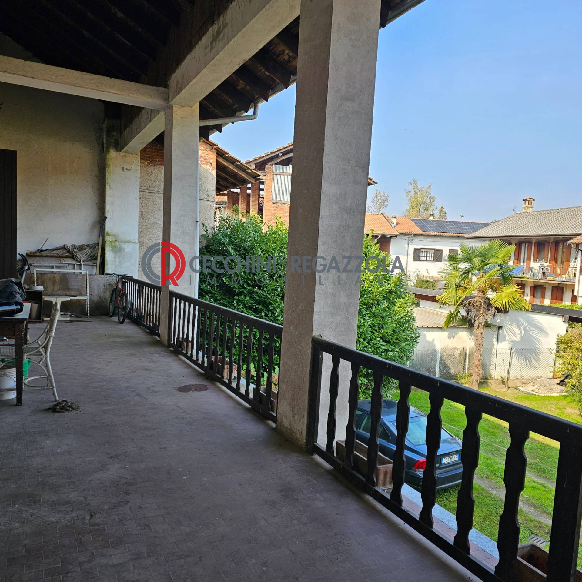 Casale con giardino e terreno a Fontaneto d'Agogna
