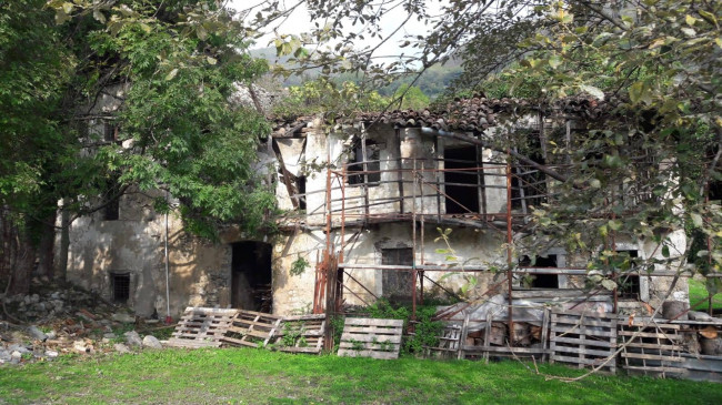 Rustico in vendita a Nembro