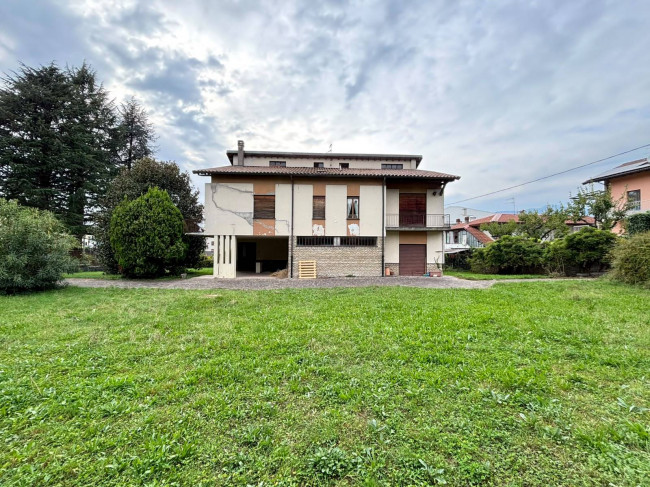 Casa singola in vendita a Gandino