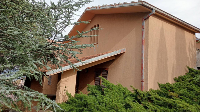 Villa in Vendita a Sassoferrato