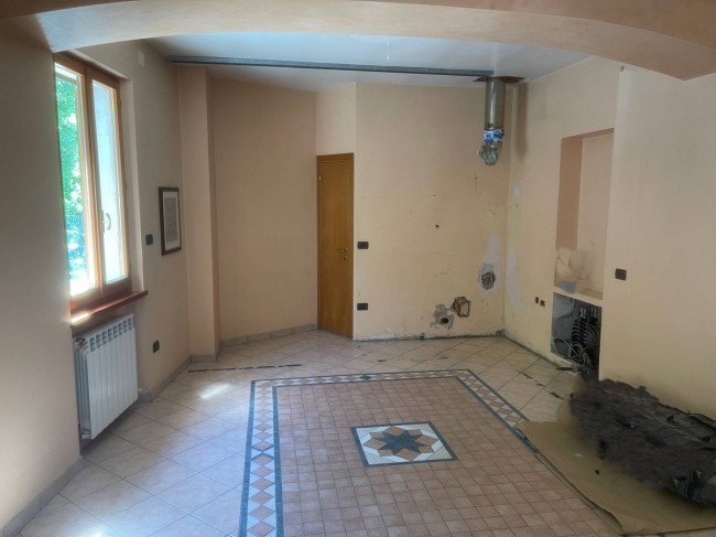 Casa singola in Vendita a Fabriano