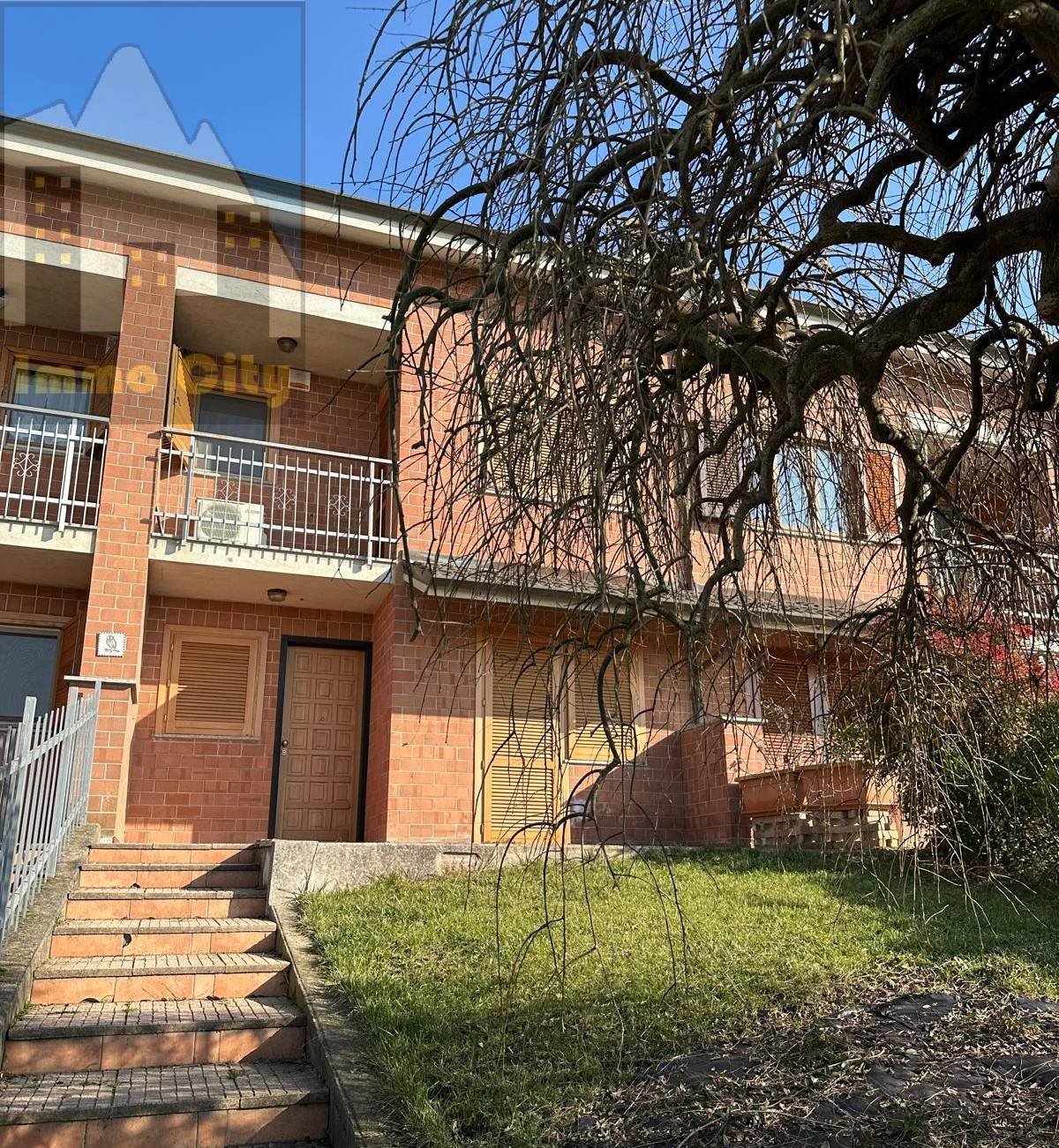 Villetta a Schiera in vendita a Isolabella