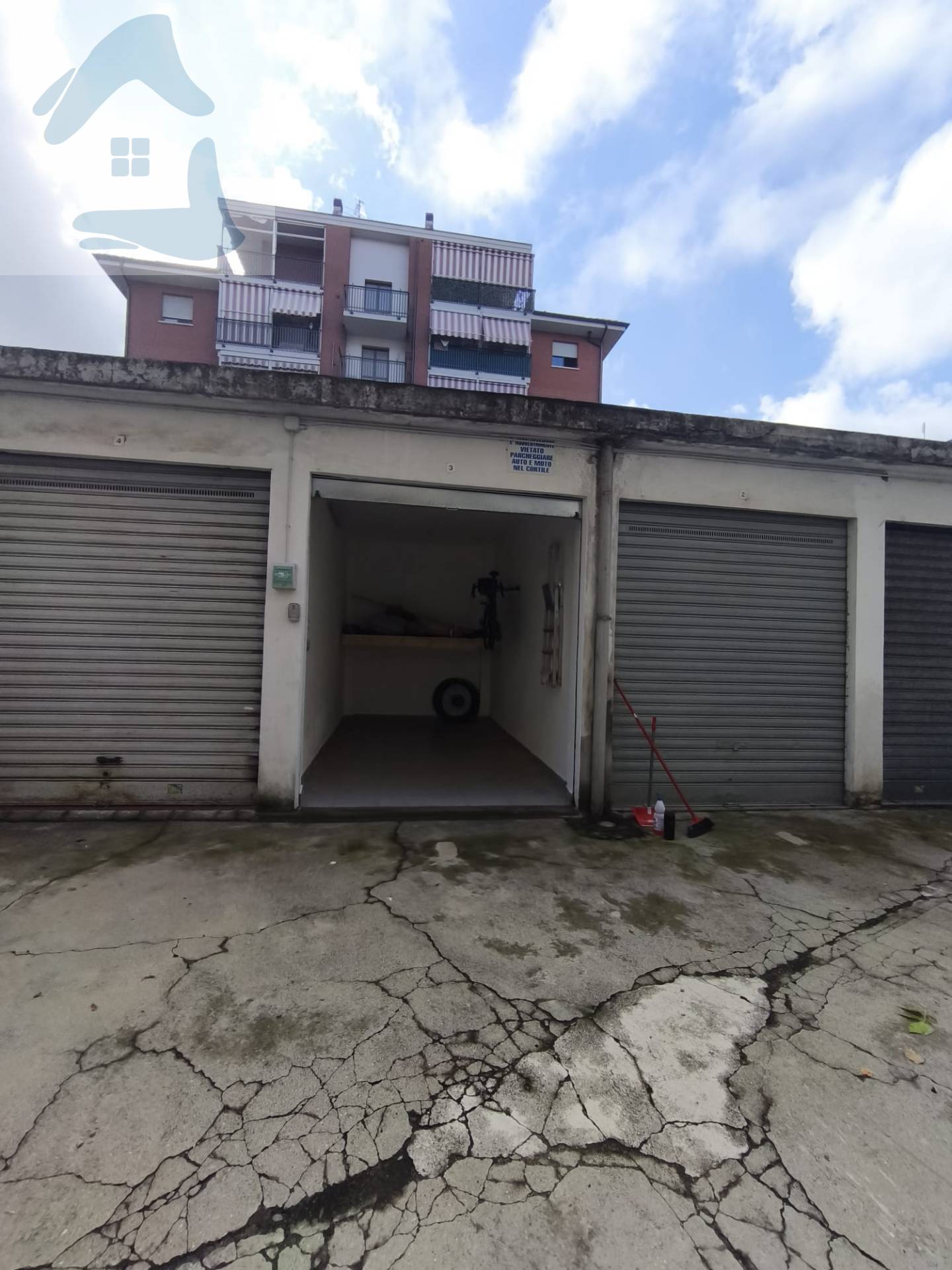 Box o garage in vendita a Torino