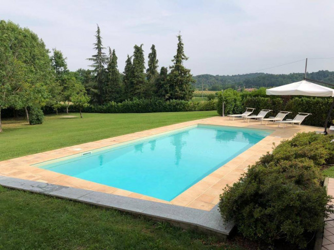Villa Unifamiliare in vendita a Bra
