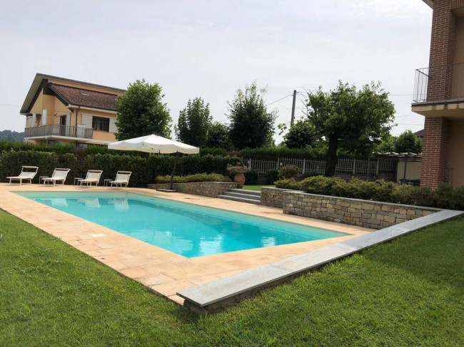 Villa Unifamiliare in vendita a Bra