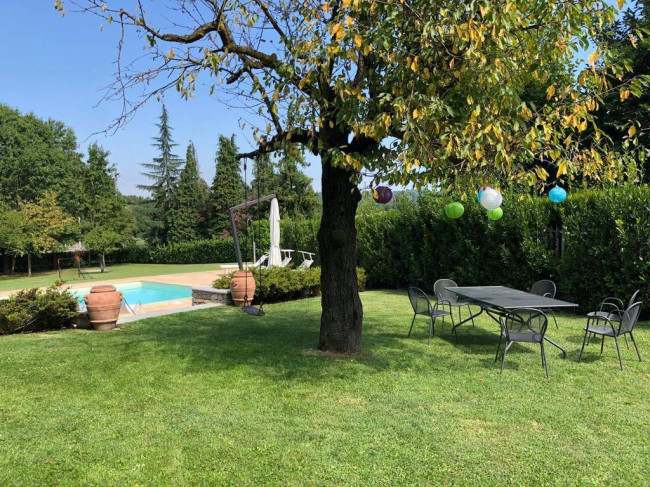 Villa Unifamiliare in vendita a Bra