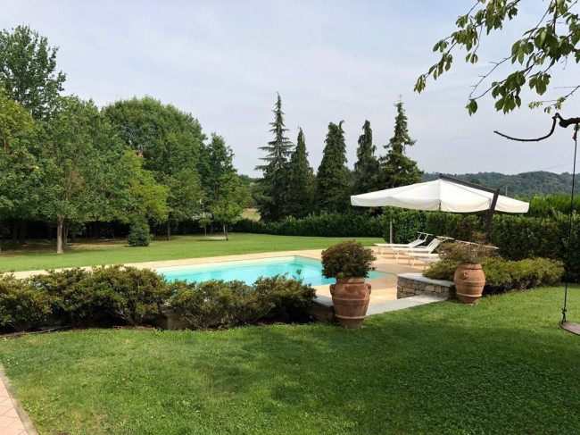 Villa Unifamiliare in vendita a Bra