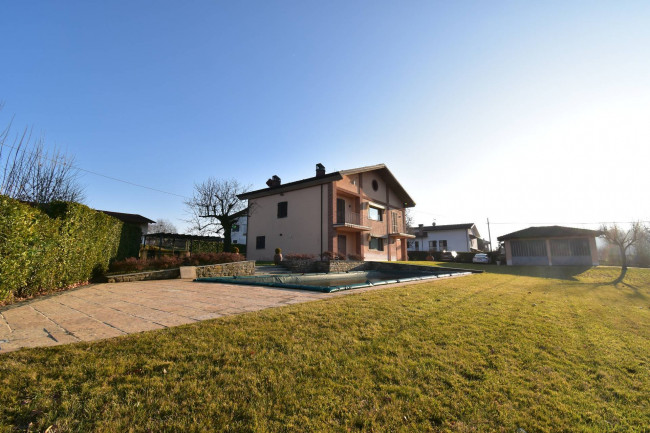 Villa Unifamiliare in vendita a Bra