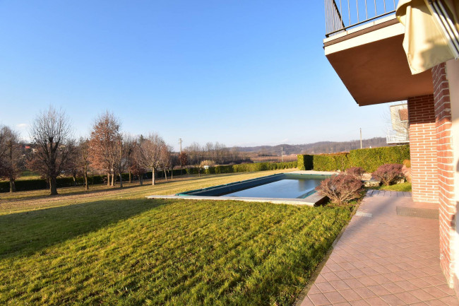 Villa Unifamiliare in vendita a Bra