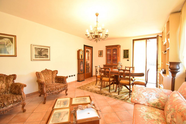 Villa Unifamiliare in vendita a Bra