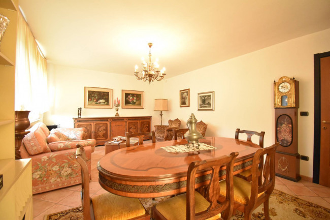 Villa Unifamiliare in vendita a Bra