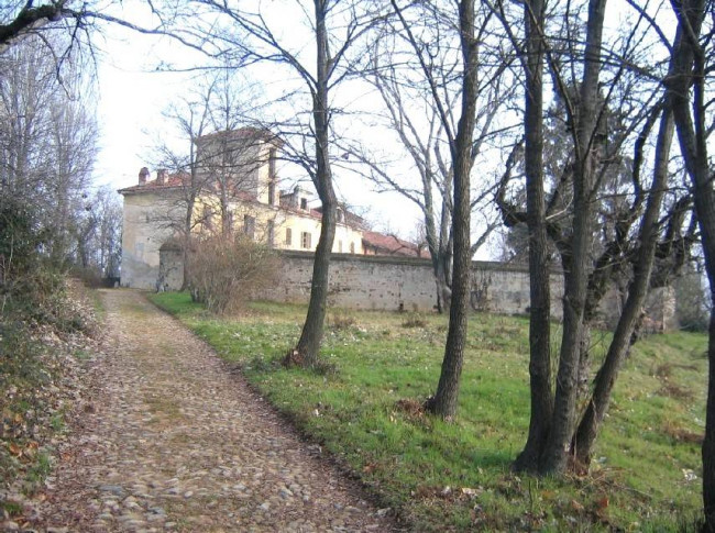 Cascinale in vendita a Rivoli