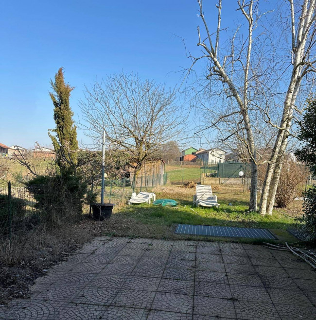 Villetta a Schiera in vendita a Isolabella
